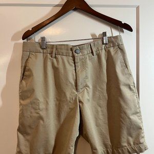 Banana Republic Aiden Short slim fit